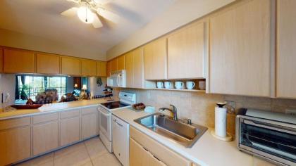 Pristine 2 Bed Condo Steps from Free Beach Access - image 12