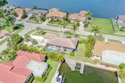 Pool Home on Canal Close to Beach Popular Lamplighter Area!! - image 11