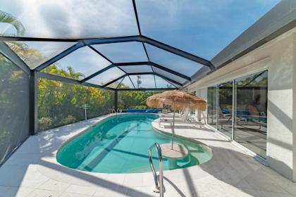 Pool Home on Canal Close to Beach Popular Lamplighter Area!! - image 3