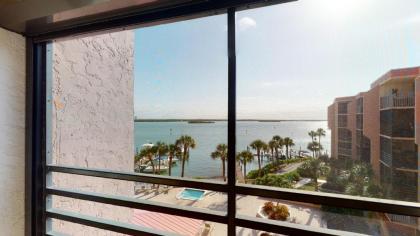 Renovated with Riverfront Views!! - image 15