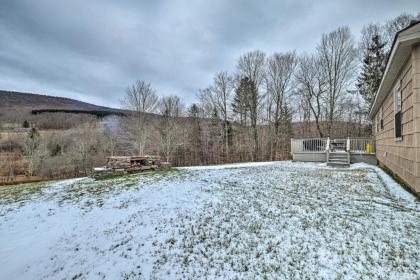 Quiet Catskills Getaway with Deck-Panoramic Mtn Views - image 2