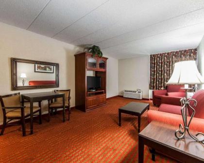 Quality Inn Marietta Ohio - image 18