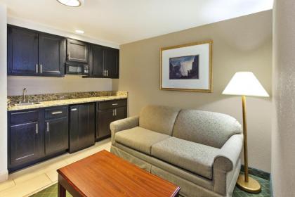 Hampton Inn Marietta - image 11