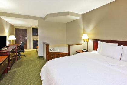 Hampton Inn Marietta - image 12