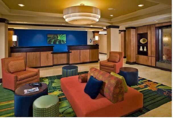 Fairfield Inn & Suites by Marriott Marietta - image 2