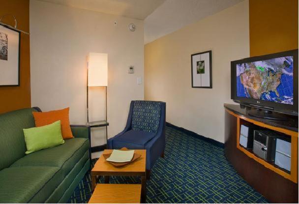 Fairfield Inn & Suites by Marriott Marietta - image 5