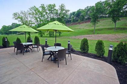 Comfort Suites Marietta-Parkersburg - image 11