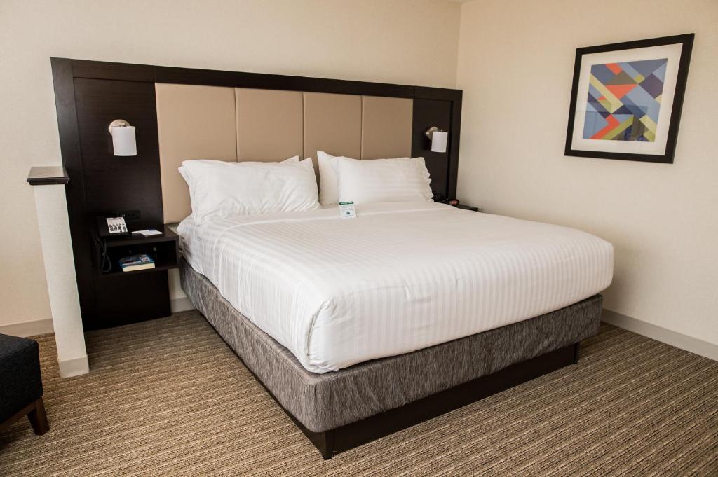 Holiday Inn Express & Suites - Marietta an IHG Hotel - image 2