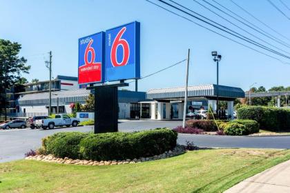 Motel 6-Marietta GA - Atlanta Northwest - image 7