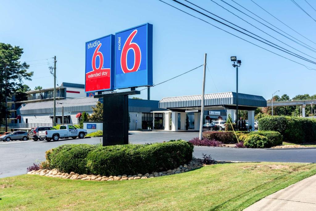 Motel 6-Marietta GA - Atlanta Northwest - image 7