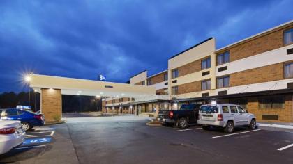 Best Western Atlanta-Marietta Ballpark Hotel - image 5