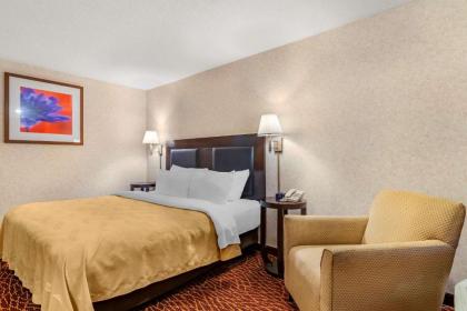 Quality Inn Marietta - image 11