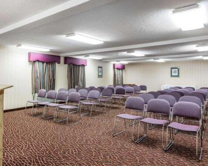 Quality Inn Marietta - image 4