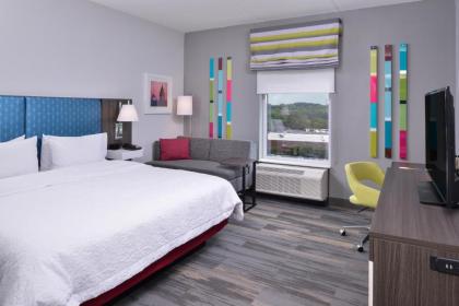 Hampton Inn & Suites Atlanta/Marietta - image 9