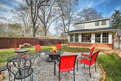 Cheery Cottage with Yard Less than 1 mile to marietta Square marietta