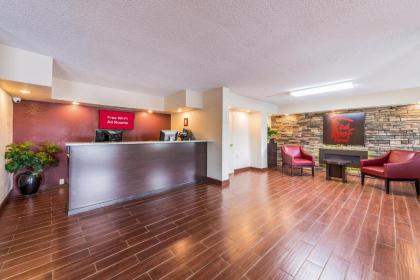 Red Roof Inn Marion - image 4