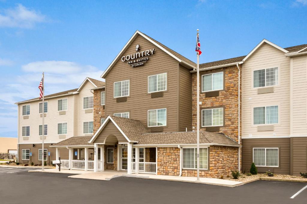 Country Inn & Suites by Radisson Marion OH - image 3