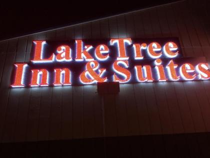 Lake Tree Inn & Suites - image 8