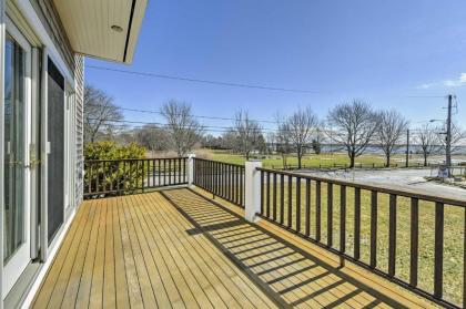 Multi-Level Marion House Loft Deck and Ocean Views