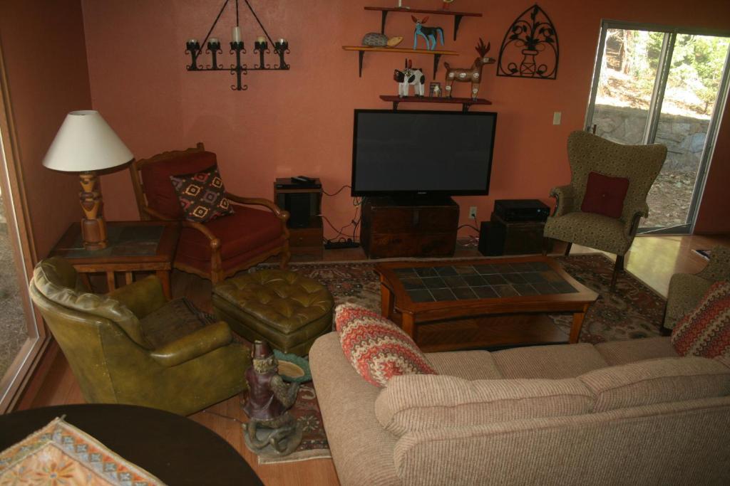 Sierra Trails Inn - image 5