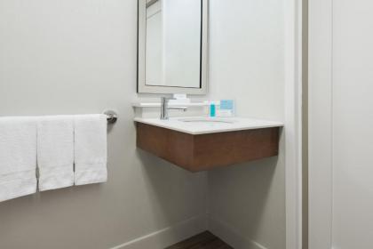 Hampton Inn Boston / Marlborough - image 3