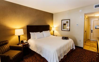 Hampton Inn Marquette-Waterfront - image 10