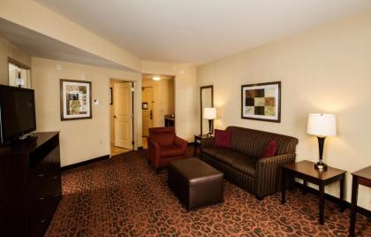 Hampton Inn Marquette-Waterfront - image 11