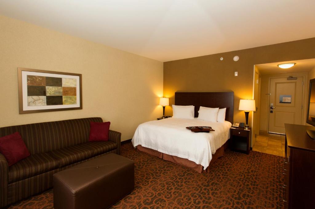 Hampton Inn Marquette-Waterfront - image 7