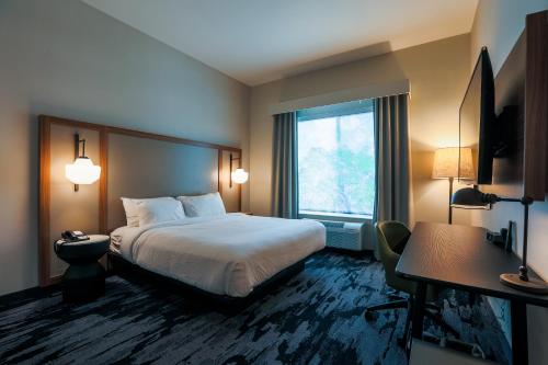 Fairfield Inn & Suites Marquette - image 3