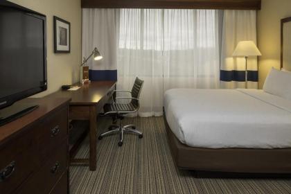 DoubleTree by Hilton Pittsburgh Cranberry - image 10