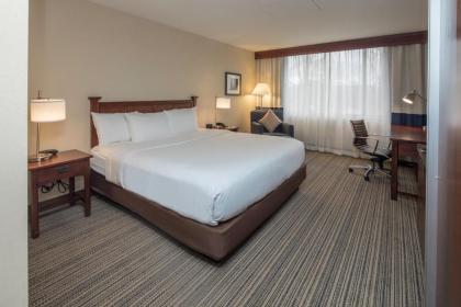 DoubleTree by Hilton Pittsburgh Cranberry - image 8