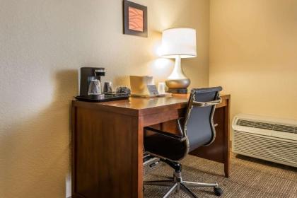 Comfort Inn Cranberry Township - image 15