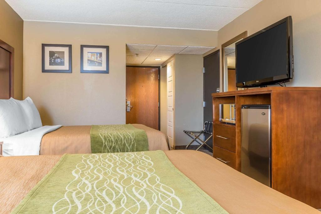 Comfort Inn Cranberry Township - image 4