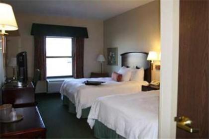 Hampton Inn Marshall - image 15