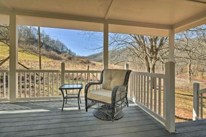 Secluded Marshall Cottage with Hot Tub and Mtn Views! - image 2