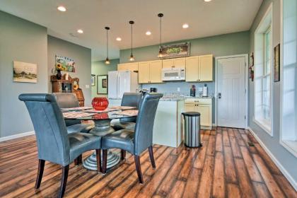 Mountain View Marshall Home with Private Hot Tub! - image 9