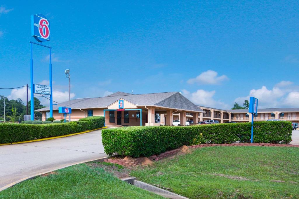 Motel 6-Marshall TX - image 5