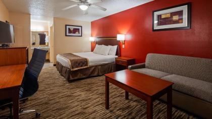 Best Western Executive Inn - image 2