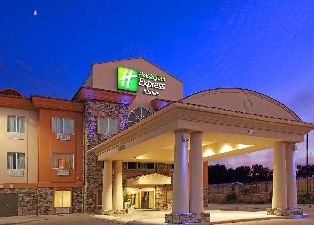 Holiday Inn Express Hotel & Suites Marshall an IHG Hotel - image 3