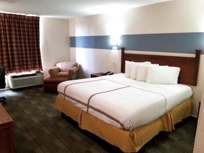 Americas Best Value Inn Marshall - image 3