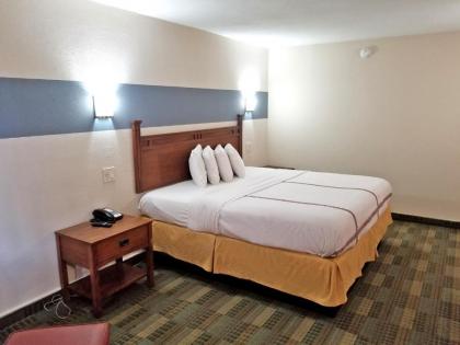 Americas Best Value Inn Marshall - image 4