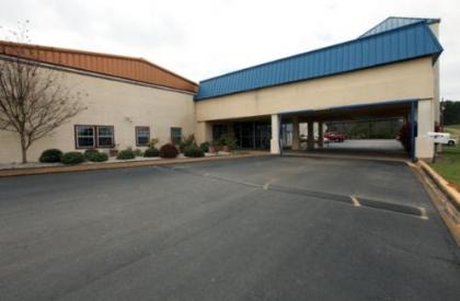 Americas Best Value Inn Marshall - image 9