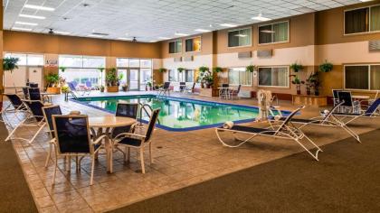 Best Western Regency Inn - image 8