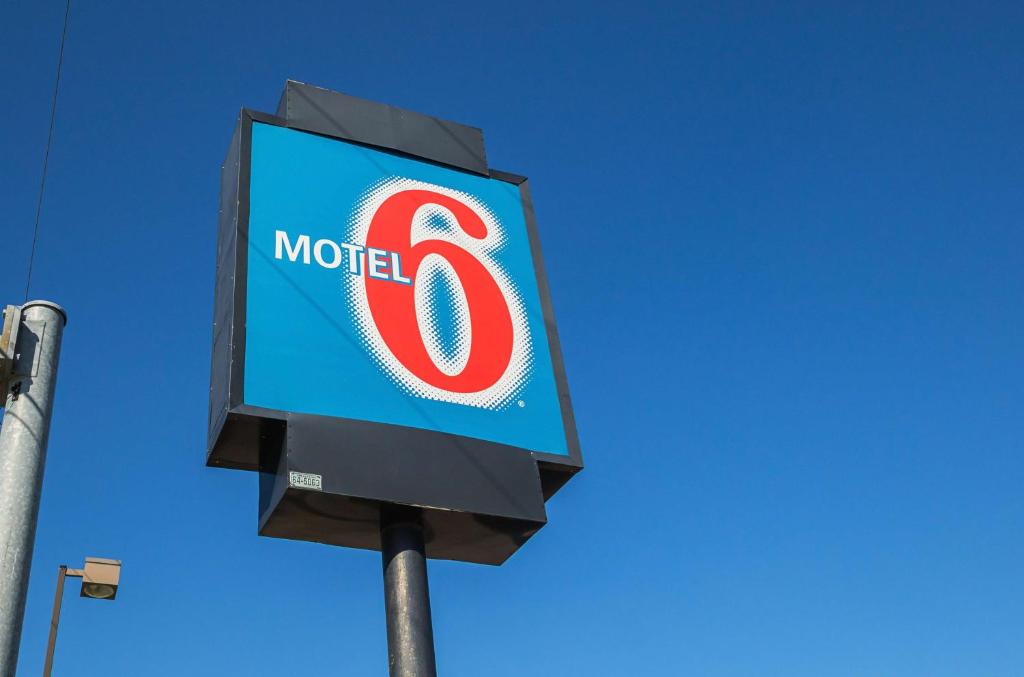 Motel 6-Marshalltown IA - image 2