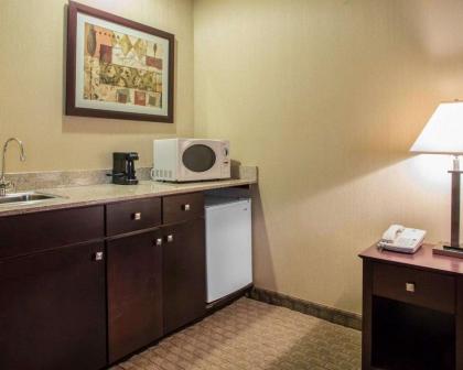 Quality Inn Marshfield - image 13