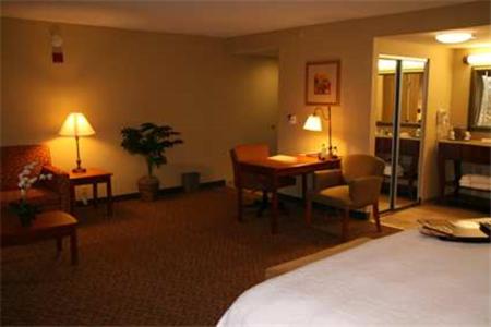 Hampton Inn Martin - image 3