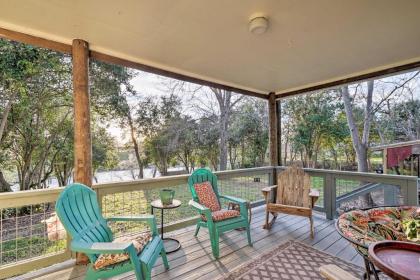 Riverfront House with Deck 7 mi to San marcos martindale Texas