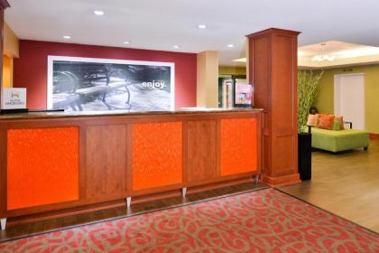 Hampton Inn Martinsburg - image 5