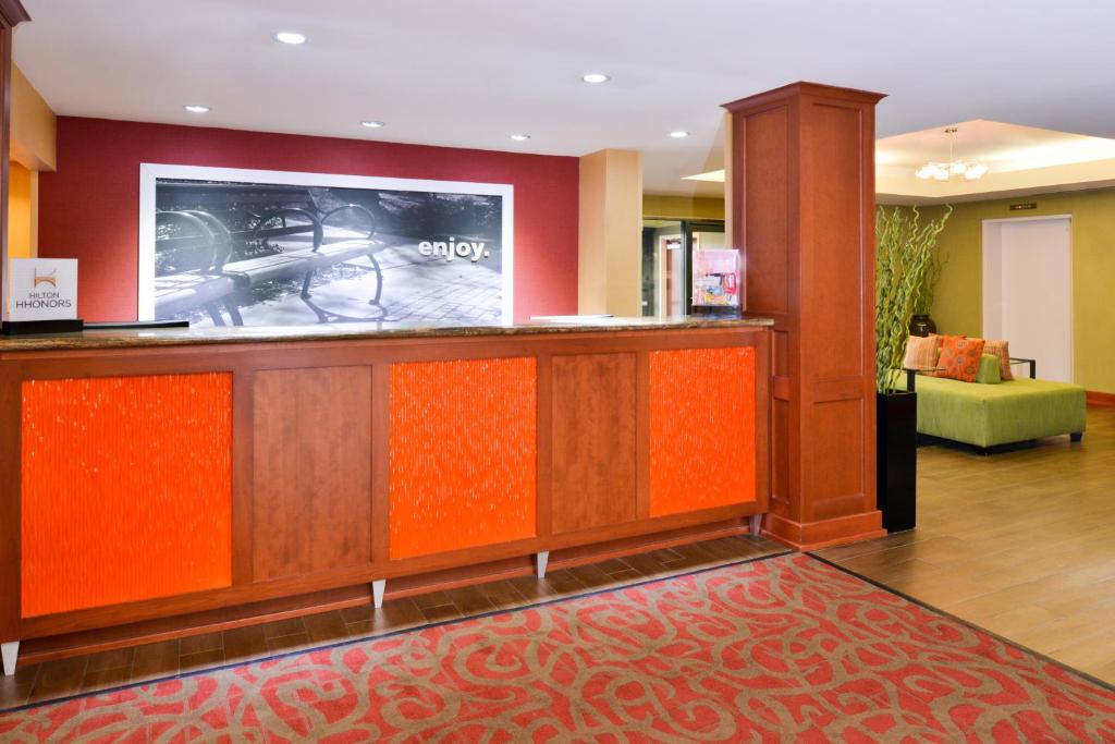 Hampton Inn Martinsburg - image 5