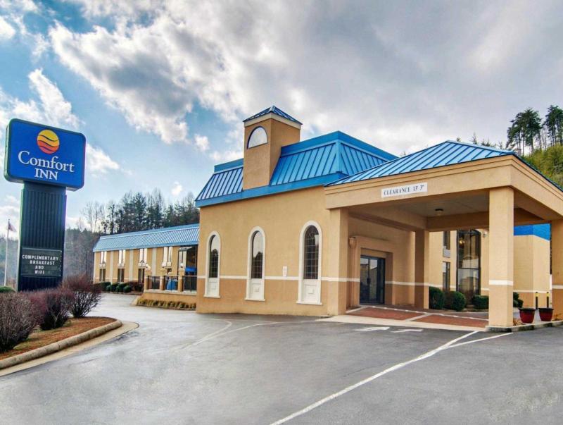 Comfort Inn Martinsville - main image